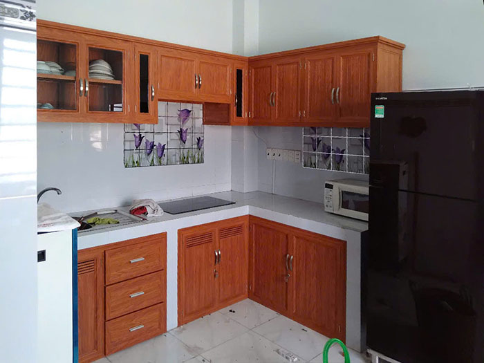 Tủ bếp nhôm kính